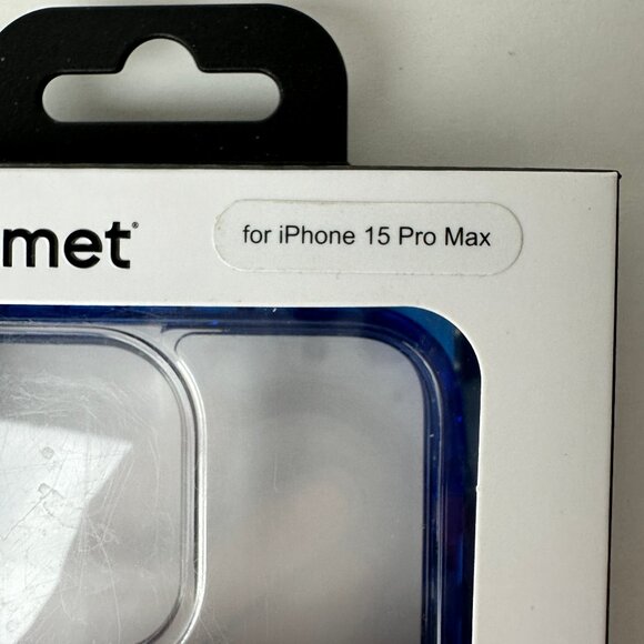 Space Marine 2 Captain Titus Magsafe-Compatible case for iPhone 15 Pro M… - Picture 5 of 5